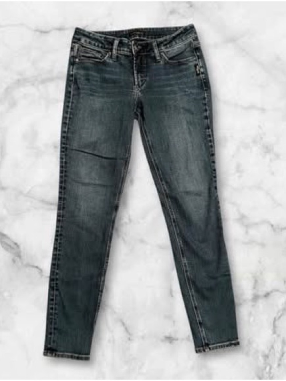 Women’s Slim Fit Dark Wash Silver Jeans